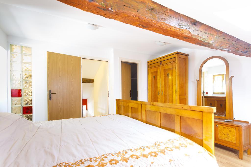Apartments Villa Kastav In Old Town Center With Sea View And Parking Oda fotoğraf